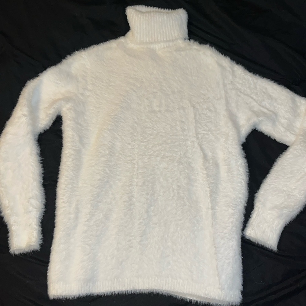 White Zara Knit Turtleneck Sweater
